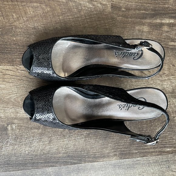 Candies 8.5 medium Women' sequin black heels. - Picture 2 of 10